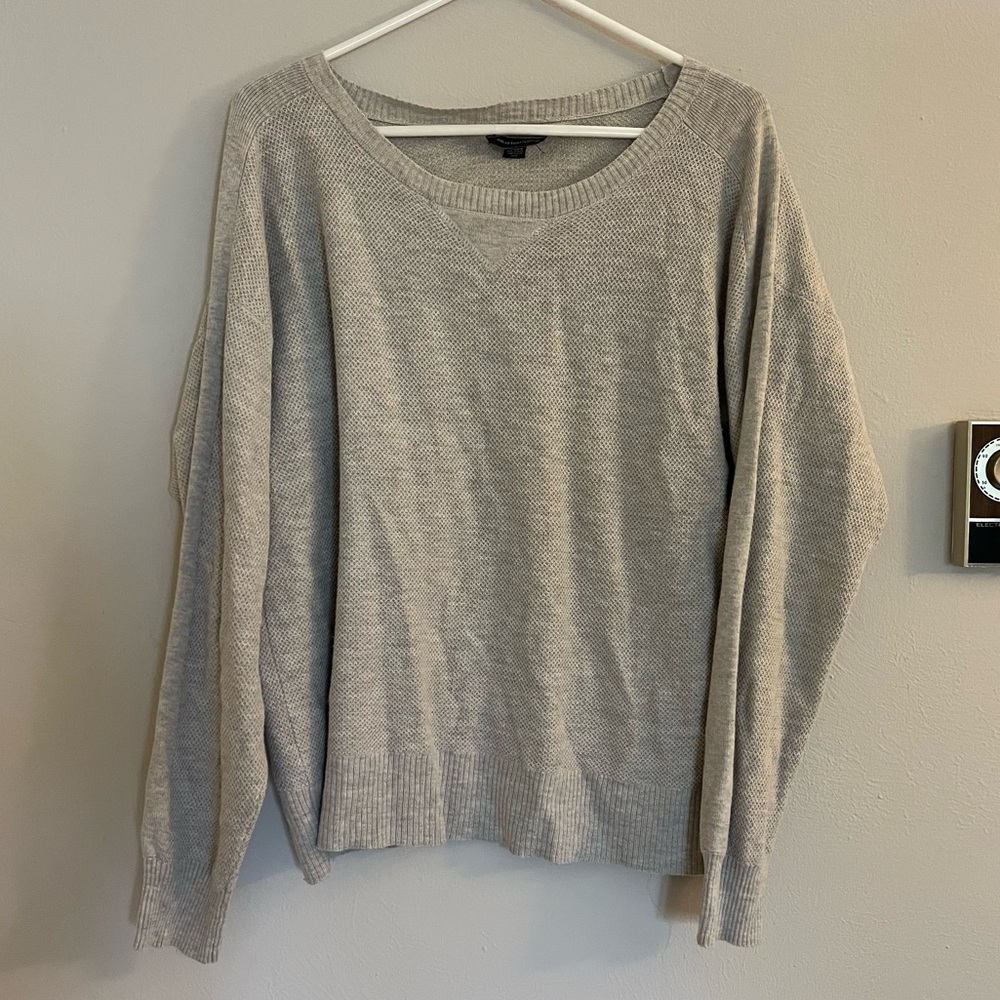 AEO Gray Lightweight Sweater